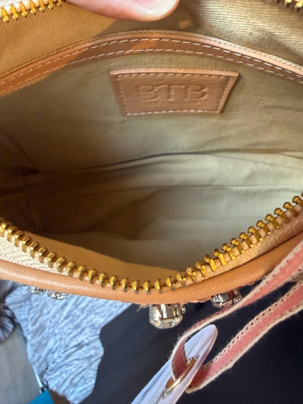 BTB Los Angeles Maeve Crystal Hobo Bag - Picture 8 of 16